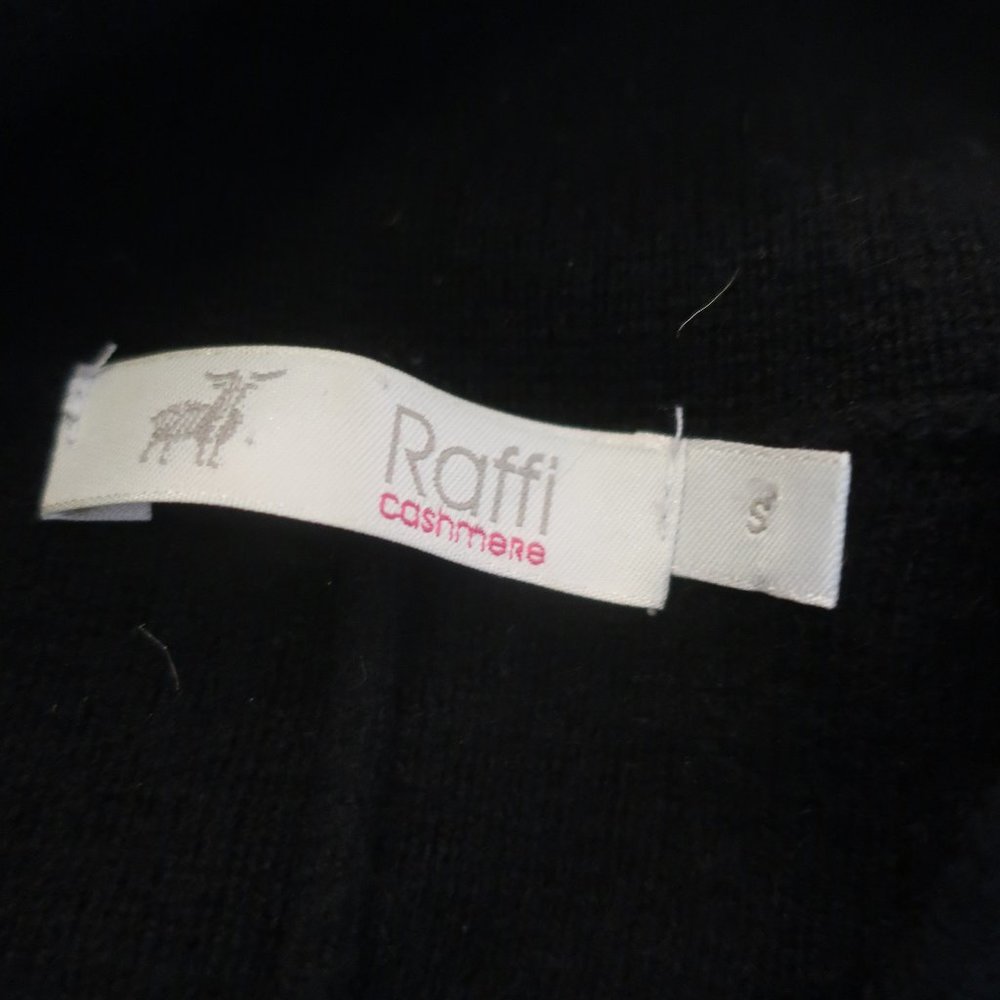 Raffi Black classic Cashmere Button-Front Women's Cardigan Sweater size small - Picture 7 of 7